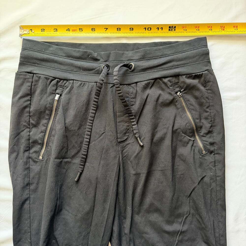 Athleta Black Trekkie North Joggers Sporty hiking Women’s 4 Black